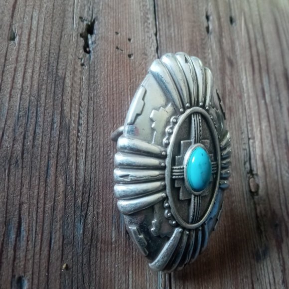 Belt buckle